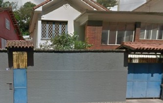 EXCELENTE CASA EM PETRÓPOLIS 222M² DE ÁREA EDIFICADA