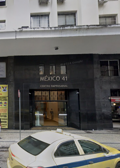 Foto de Comercial em leilão em Rio De Janeiro - RJ
